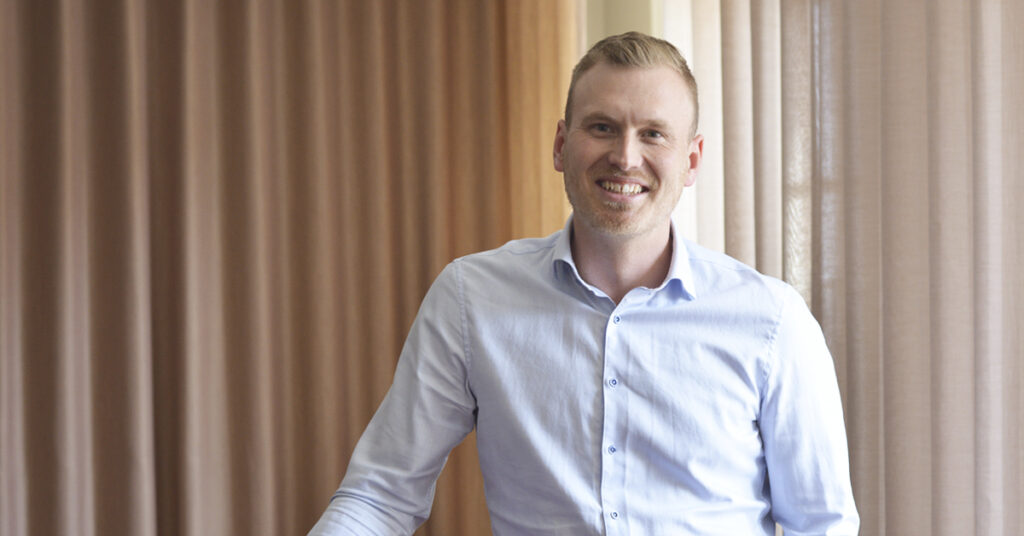 Oskar Drott, Ekonomichef på FloorCo
